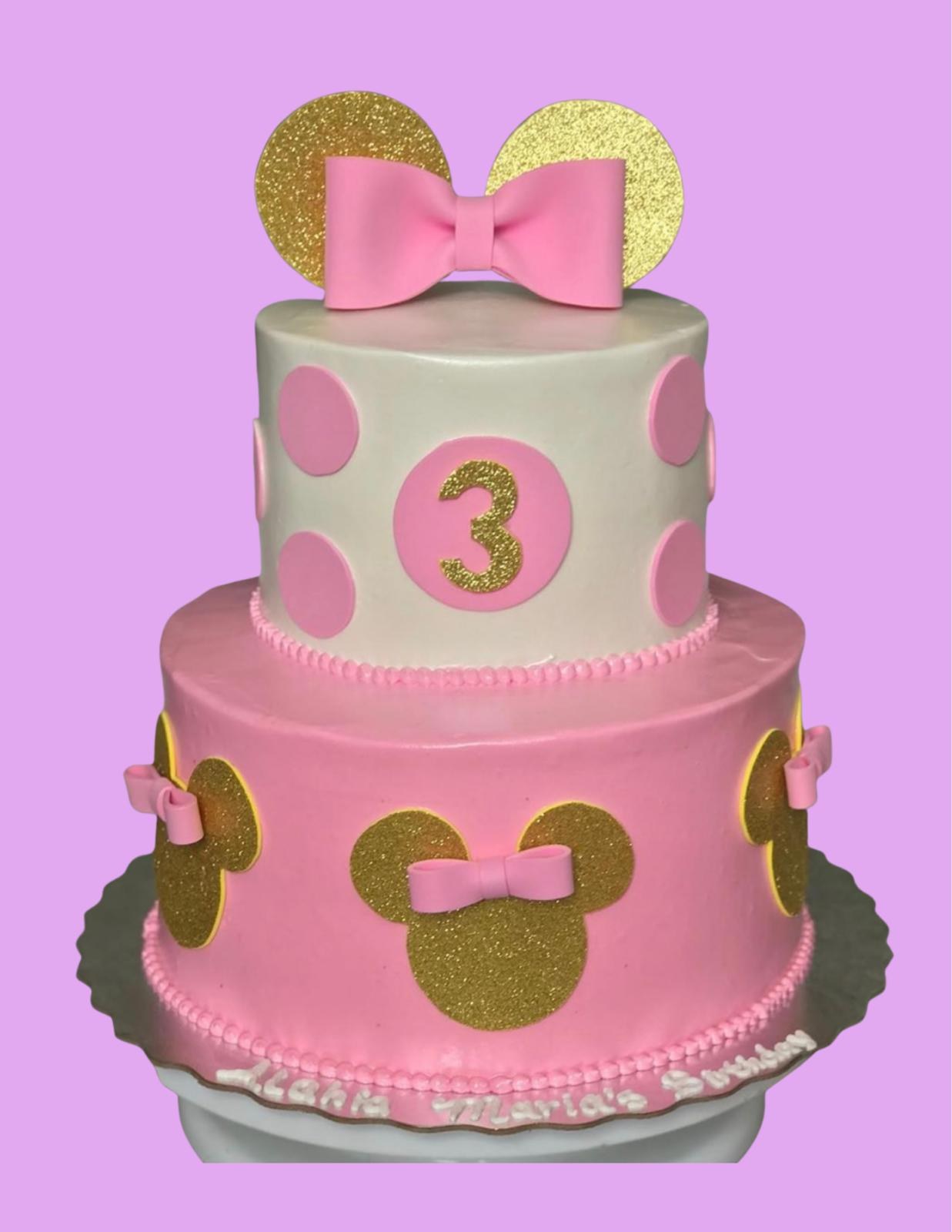 Bizcocho infantil rosado con detalles de Minnie