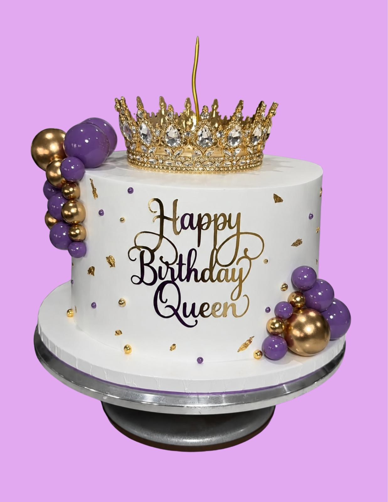 Bizcocho personalizado con corona y globos
